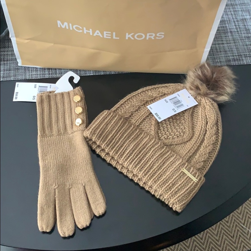 NWT Authentic Michael Kors Pom Pom Hat and Gloves
